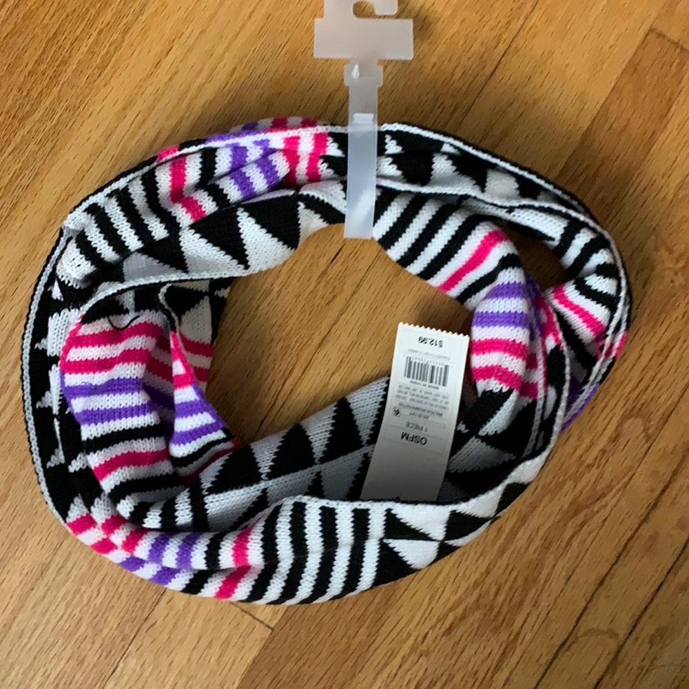 NWT Cat & Jack Girls Scarf